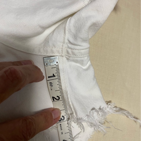Citizens of Humanity Womans White Marlow Cut Off Shorts Size 24. Premium Vintage - Picture 9 of 9